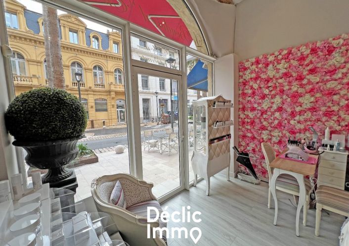 location Local commercial Grasse