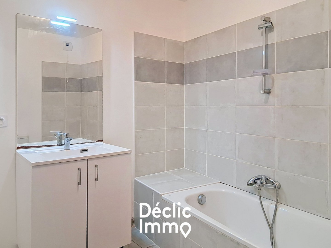 location Appartement Chateauneuf Grasse - Photo 3