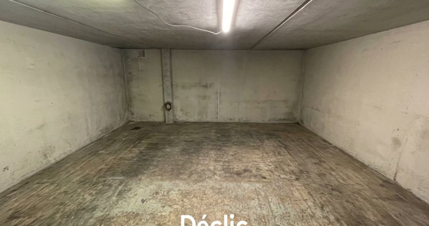 vente Garage Villeneuve Loubet