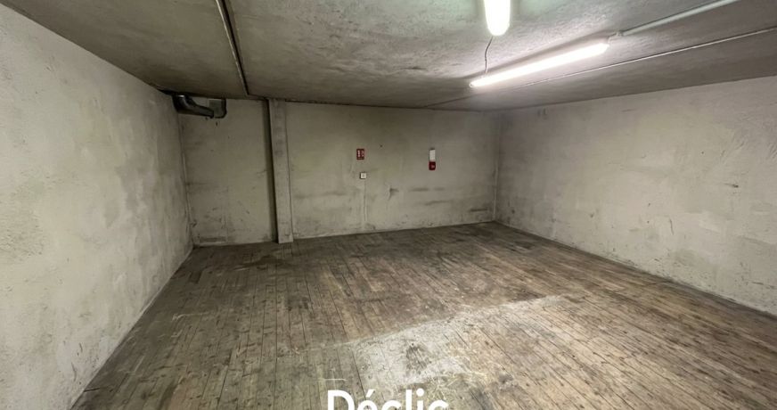 vente Garage Villeneuve Loubet