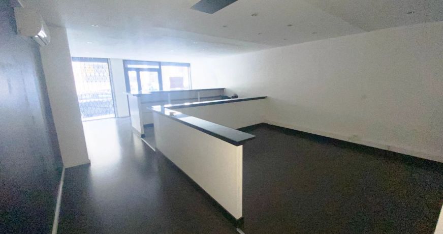 location Local commercial Cagnes-sur-mer