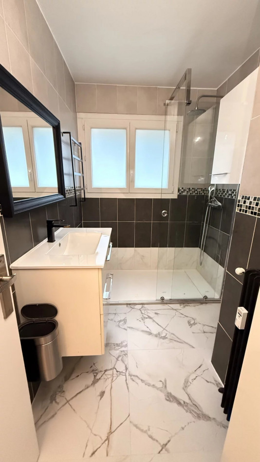 à louer Appartement La Trinité - Photo 5