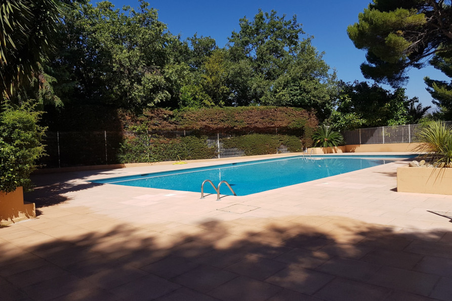 location Appartement Antibes - Photo 1