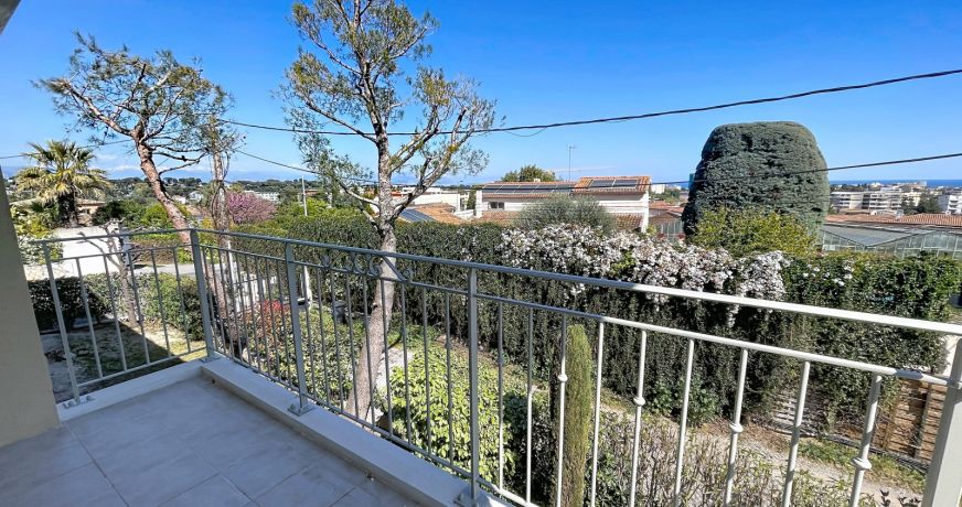 location Appartement Antibes