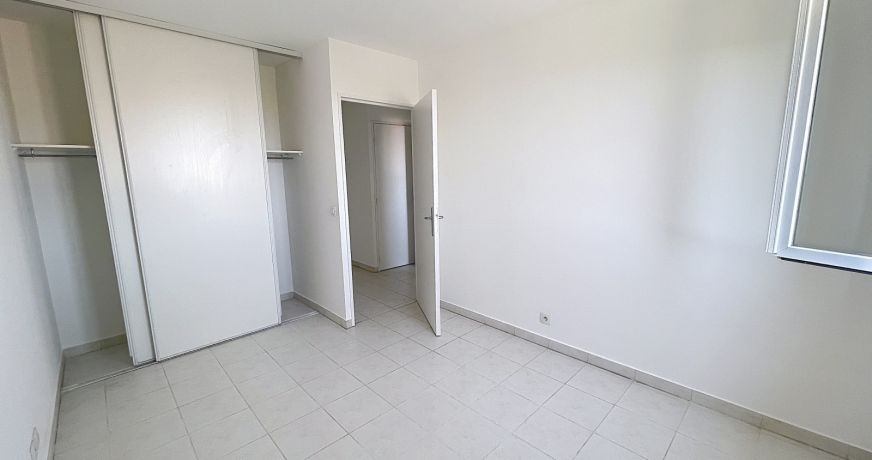 location Appartement Antibes