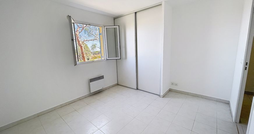 location Appartement Antibes