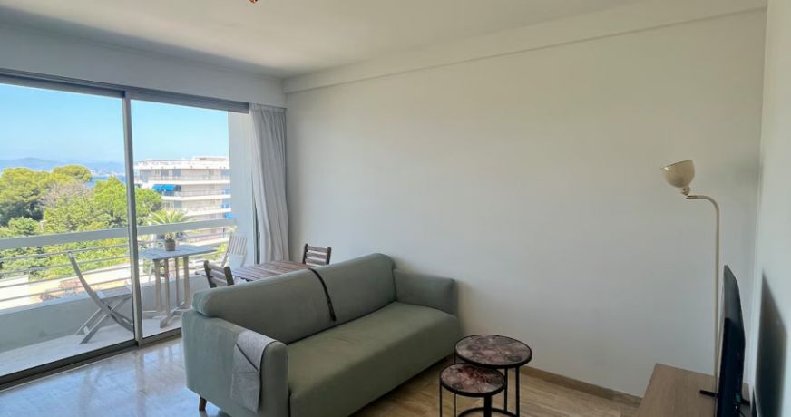 location Appartement Antibes