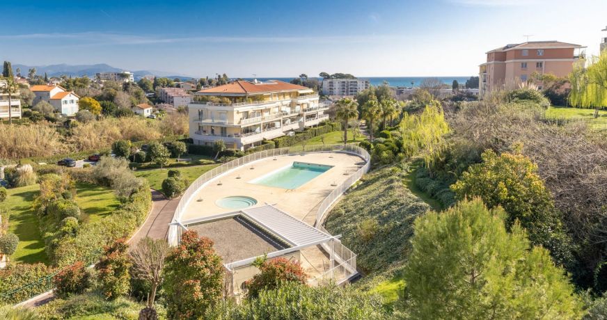 location Appartement Antibes