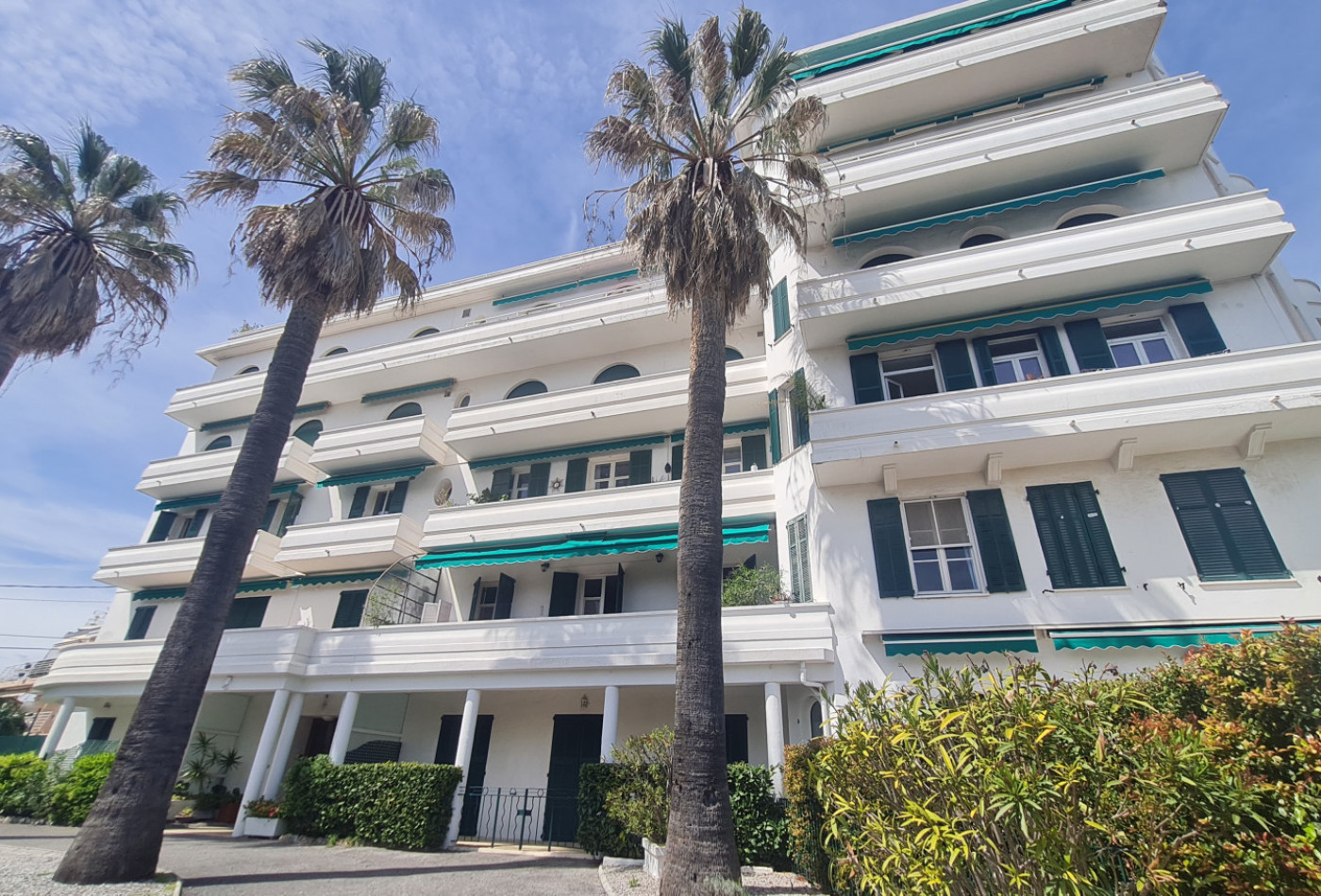 location Appartement Antibes - Photo 1