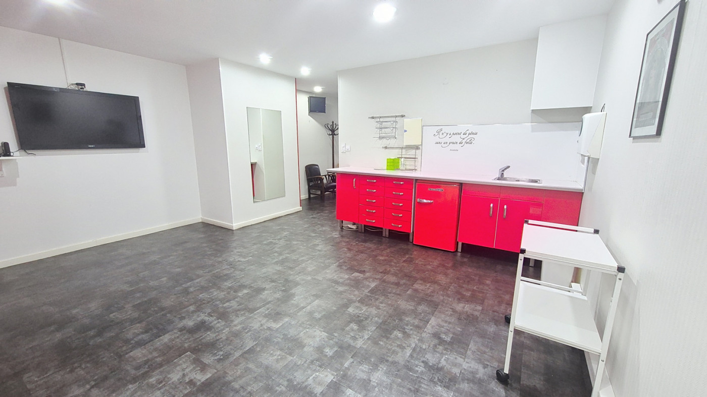 à louer Local commercial Antibes - Photo 2