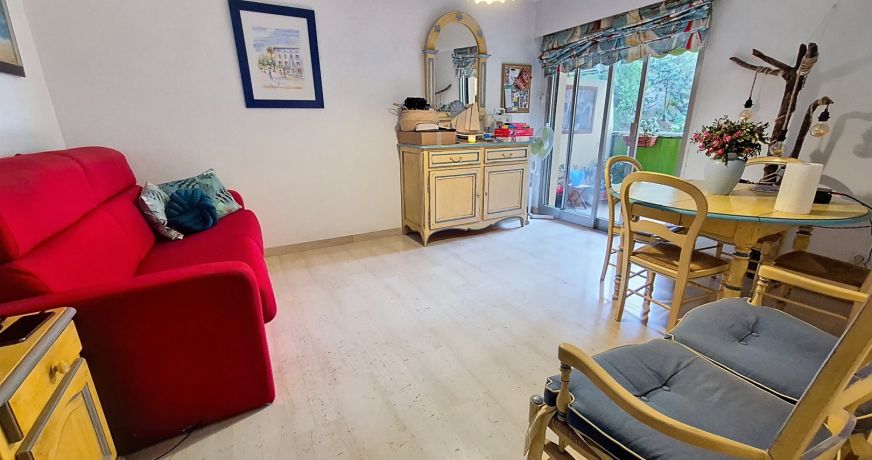 location Appartement Antibes