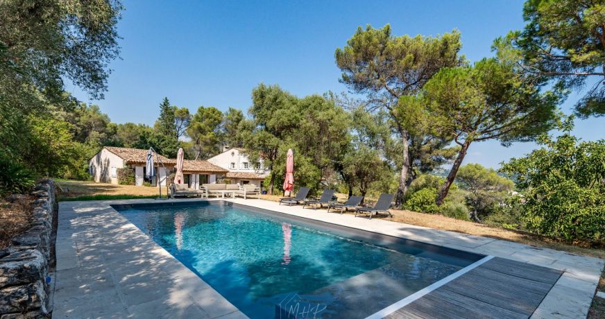 en location saisonnière Propriété La Colle Sur Loup