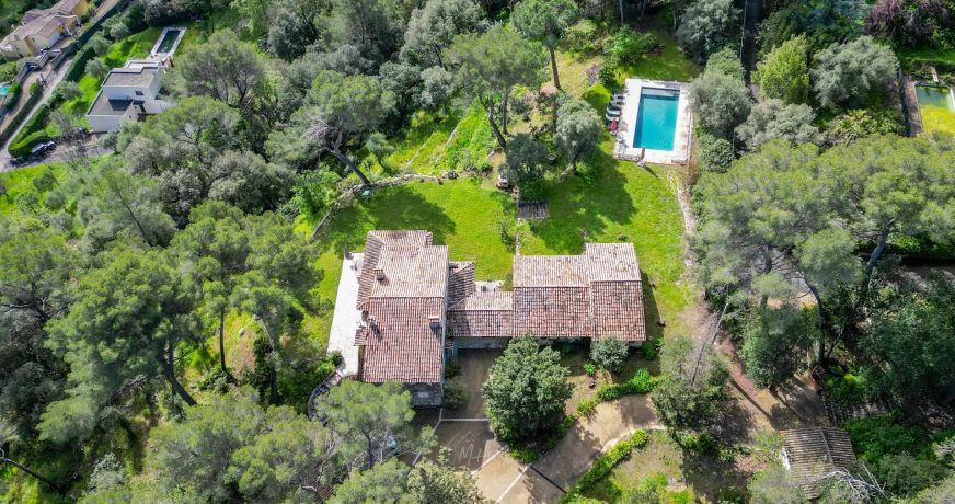 en location saisonnière Propriété La Colle Sur Loup