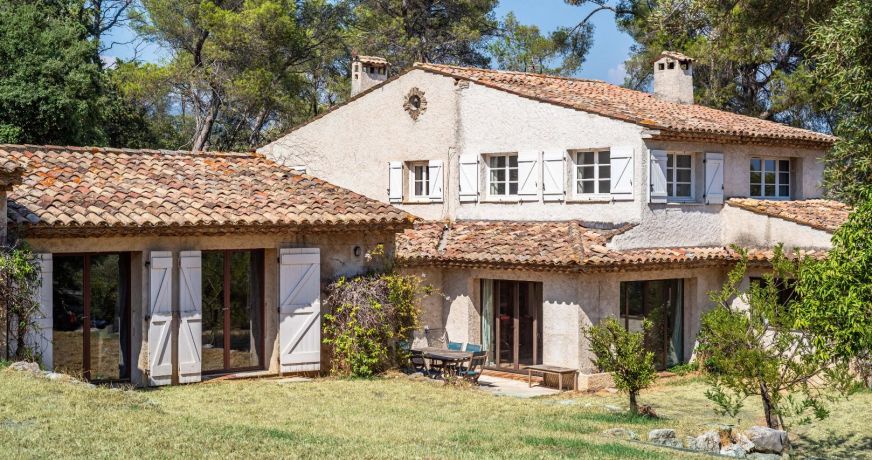 en location saisonnière Propriété La Colle Sur Loup