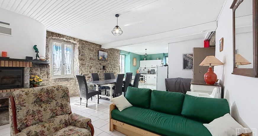 vente Maison de village Ruoms