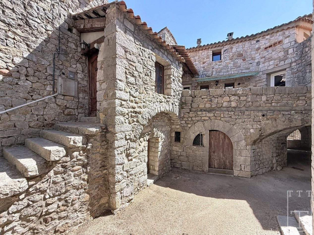 vente Maison de village Ruoms - Photo 1