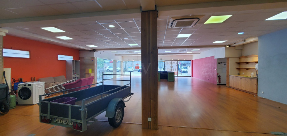 vente Local commercial Joyeuse - Photo 9