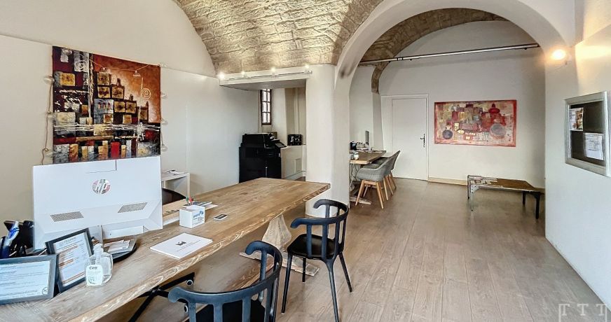 vente Local commercial Barjac