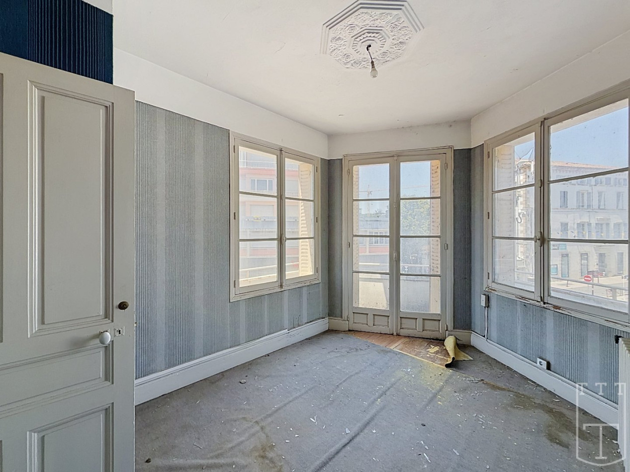vente Appartement à rénover Aubenas - Photo 12