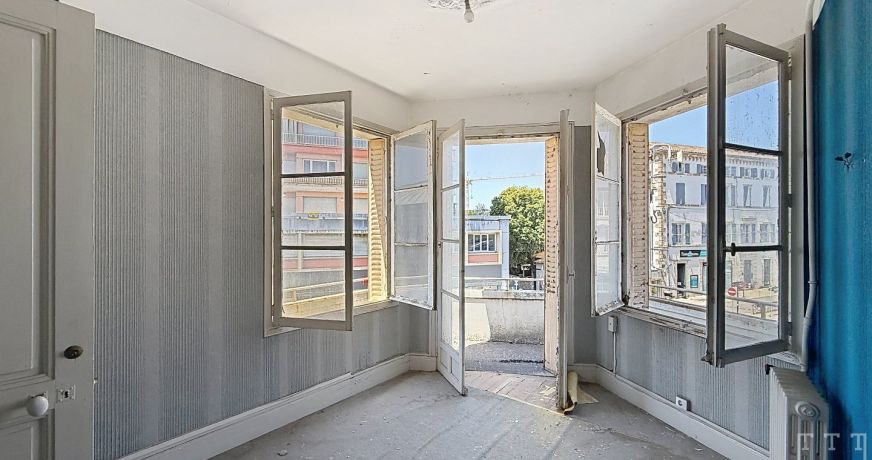 vente Appartement à rénover Aubenas