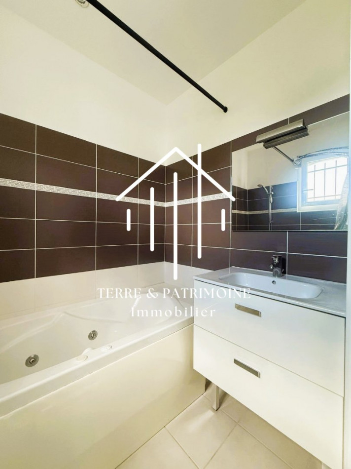 vente Maison individuelle Saint Paul Le Jeune - Photo 9