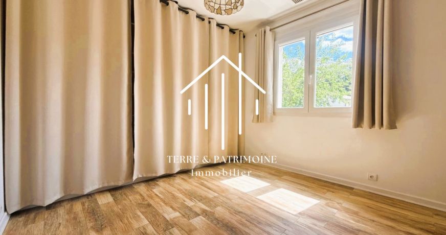 vente Villa Meyrannes