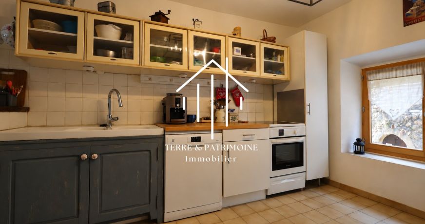 sale Maison de village Lagorce