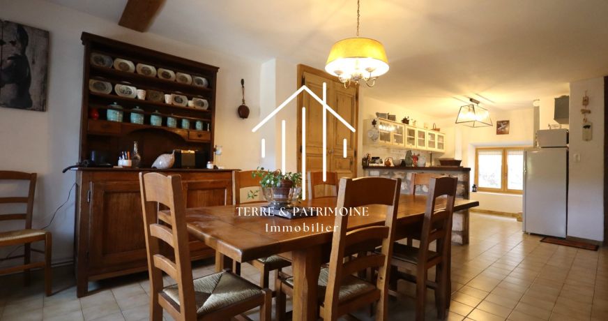 sale Maison de village Lagorce