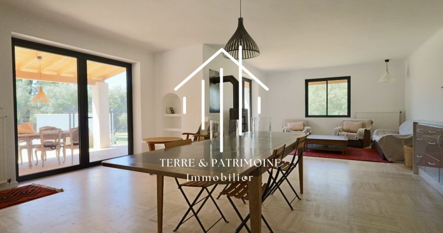 sale Villa Uzes