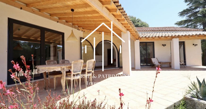 sale Villa Uzes