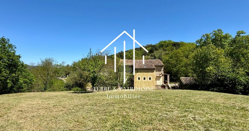 sale Maison en pierre Salavas