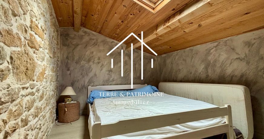 sale Maison en pierre Salavas