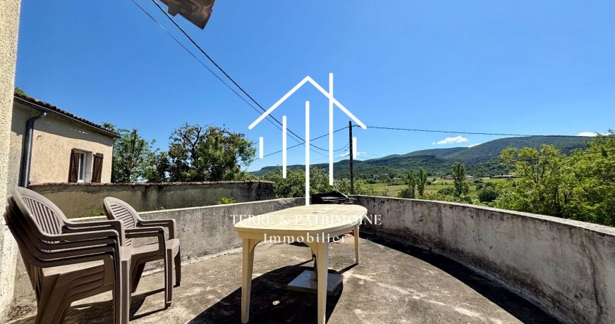 sale Maison en pierre Grospierres