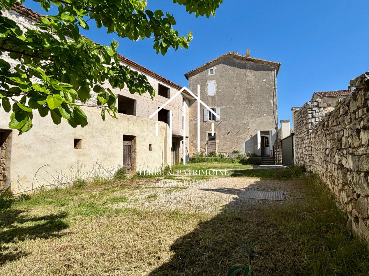 vente Maison à rénover Barjac - Photo 1