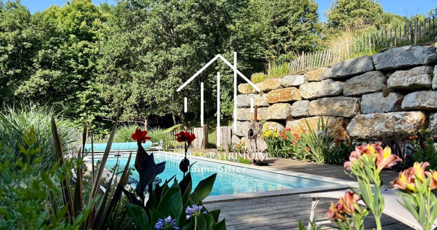 sale Maison de caractère Jaujac