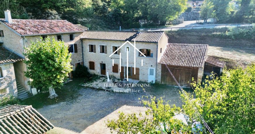 sale Maison en pierre Vallon Pont D'arc