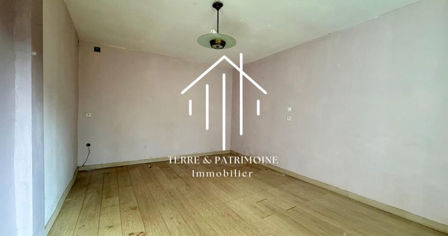 sale Maison de village Meyrannes