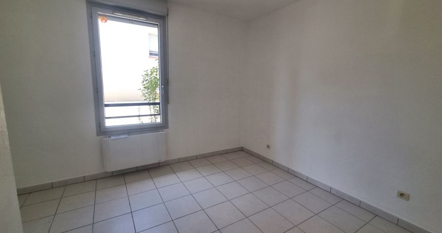 location Appartement Mazeres