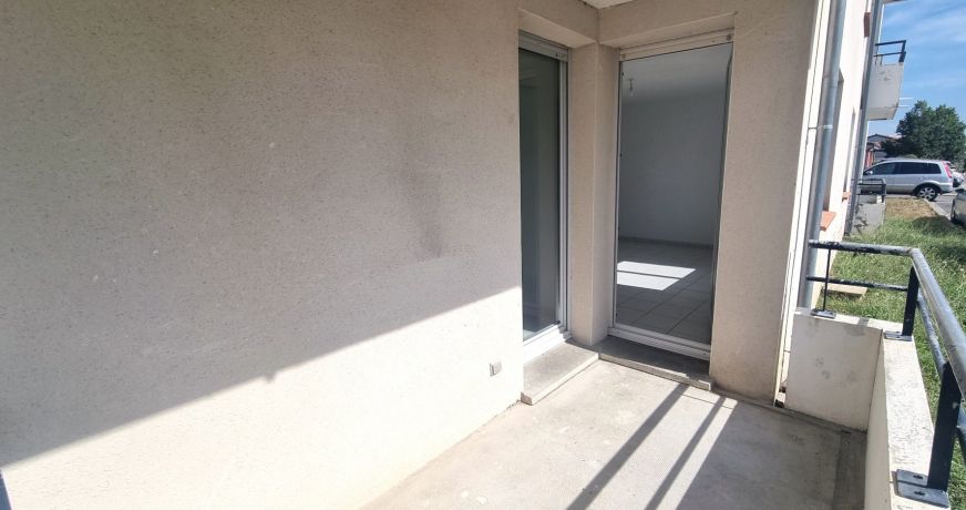 location Appartement Mazeres