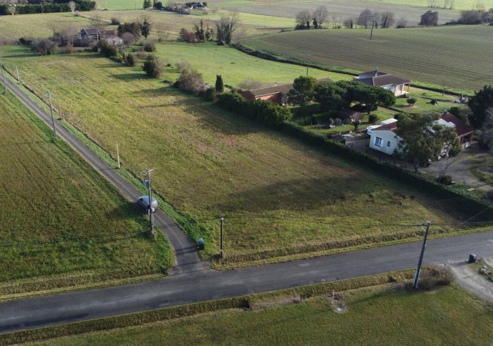 à vendre Terrain Mazeres