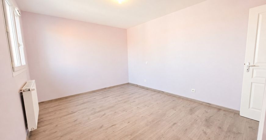 location Appartement Mazeres