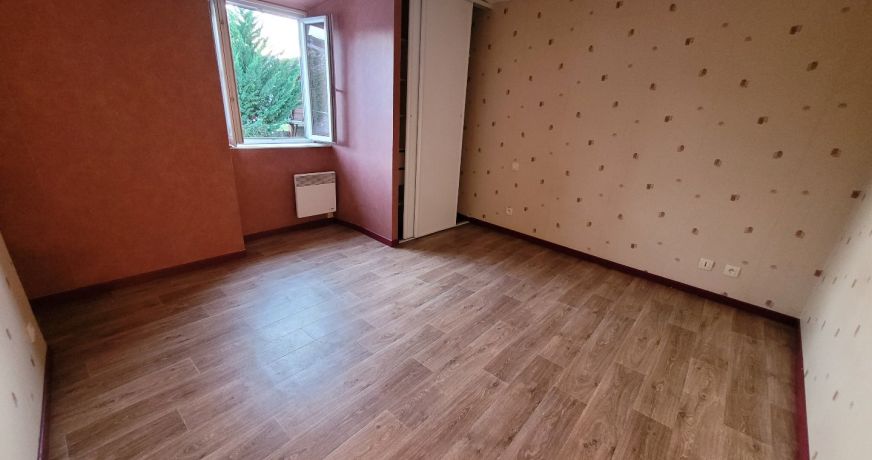 location Maison de village Lorp Sentaraille