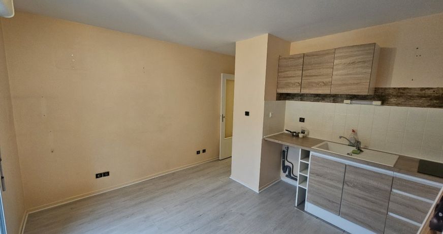 vente Studio cabine Ax Les Thermes