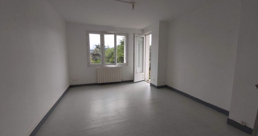 location Appartement Verniolle
