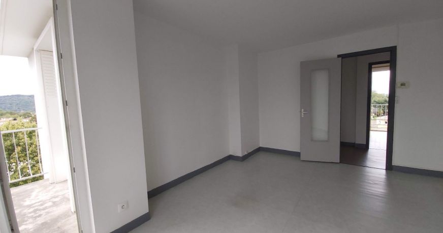 location Appartement Verniolle