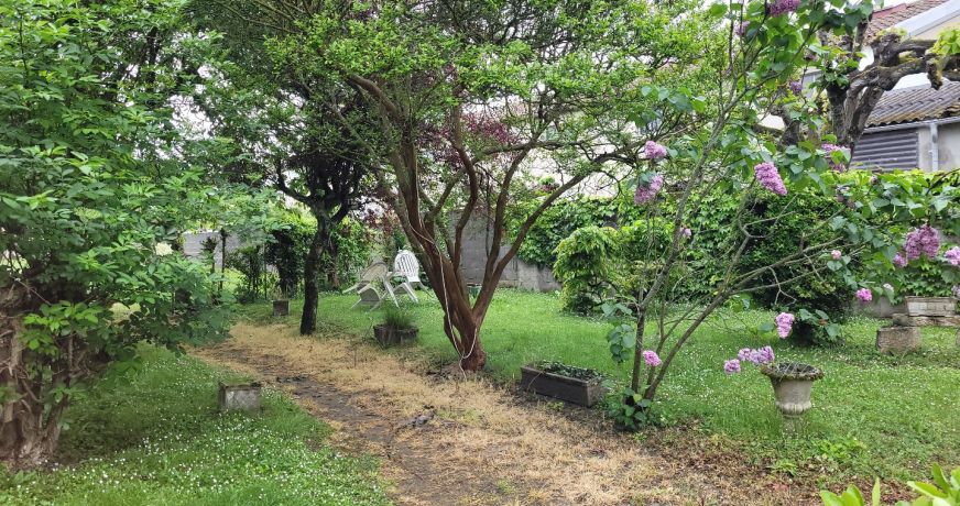 location Appartement Cazeres