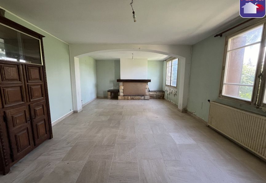 Vente propriété Escosse, 274m² 2000m² 7 pièces 229 000€