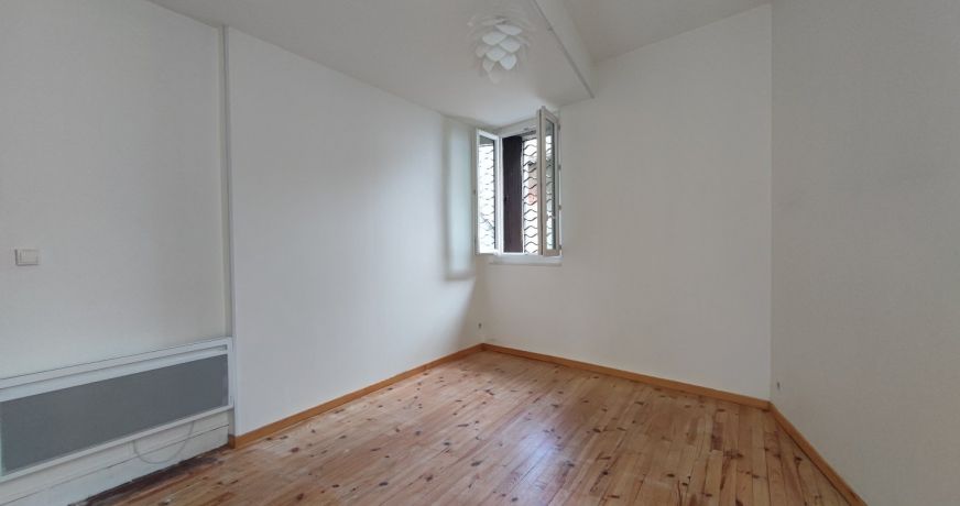 location Appartement Tarascon Sur Ariege