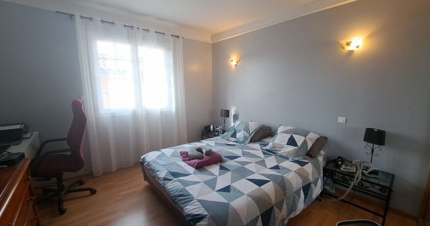 location Villa La Tour Du Crieu