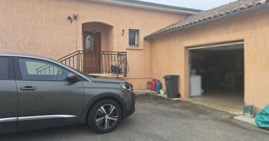 location Villa La Tour Du Crieu